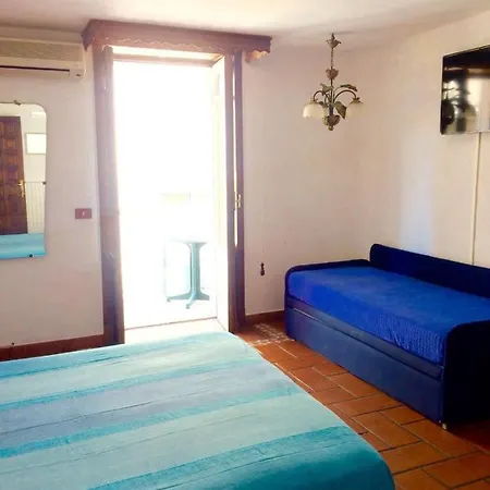 Castellabatecoast Bed & Breakfast 3*