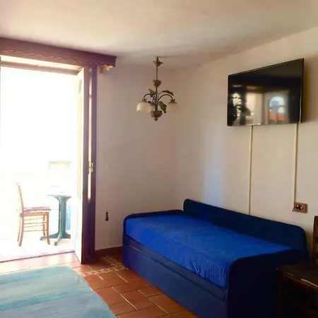 Castellabatecoast Bed & Breakfast